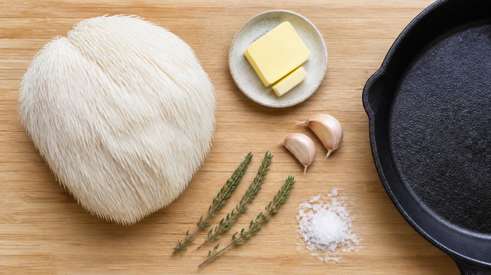Ingredients needed to cook lion's mane mushroom: butter, oil, garlic